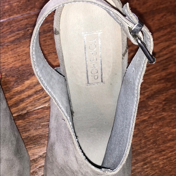 Open toe booties with lucite heel - Picture 3 of 5